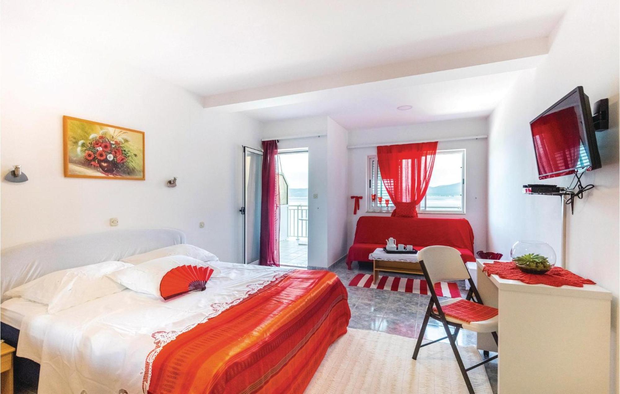 Awesome Apartment In Duba With Wifi Exterior foto